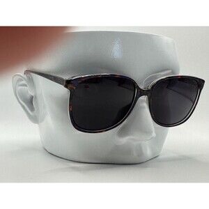 True Vintage Sunglasses | NOS | Women's Squared Plastic Style Grey Sun Lens #831